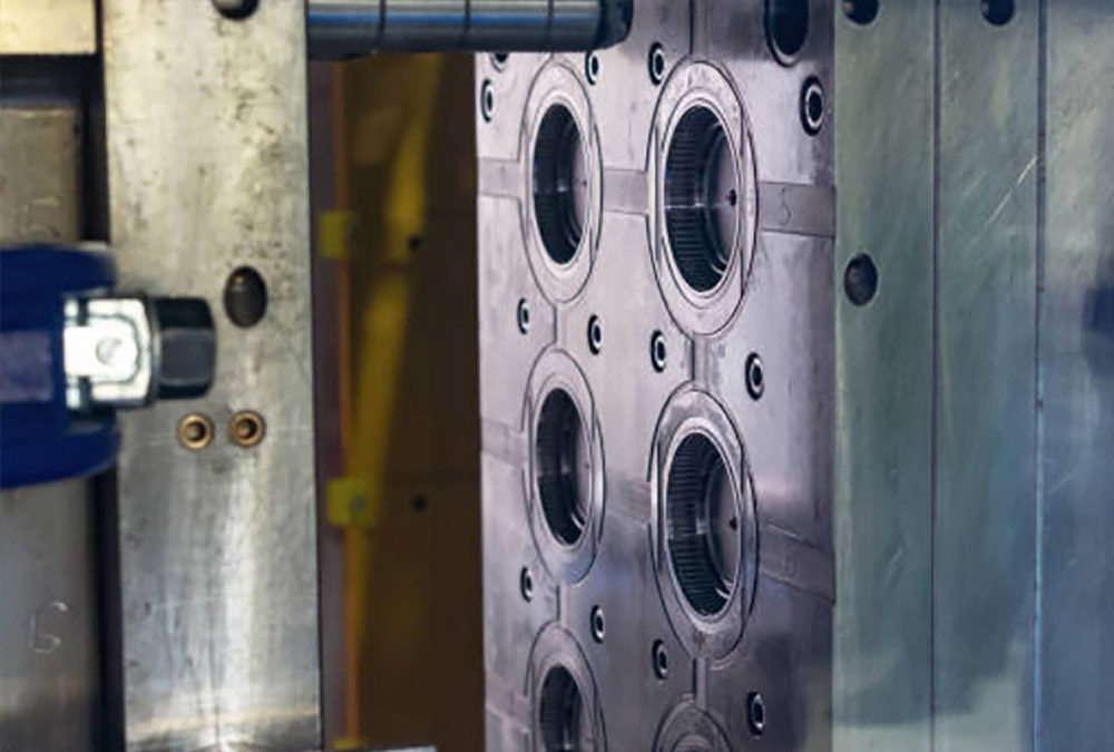 Plastic Injection Molders turning to Ultrasonics Omegasonics