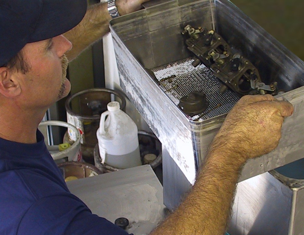 Using-Ultrasonic-Cleaners-In-Your-Garage-or-Workshop