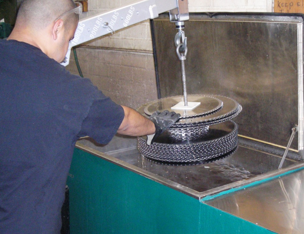 ultrasonic saw blade cleaning