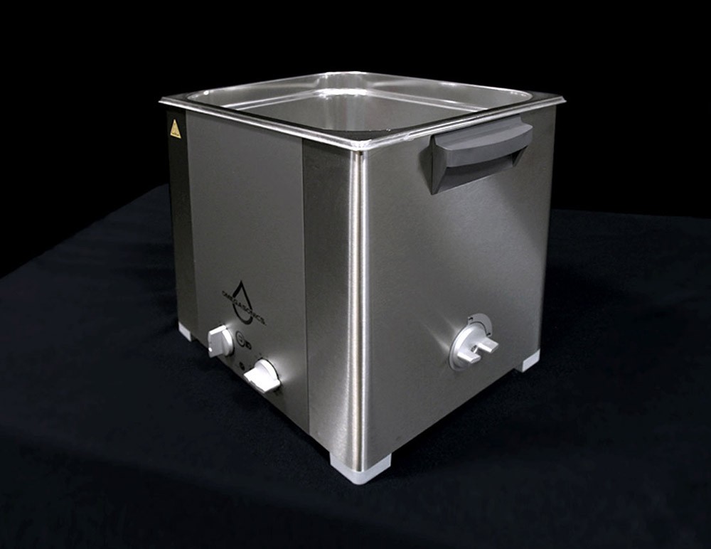 small ultrasonic cleaner