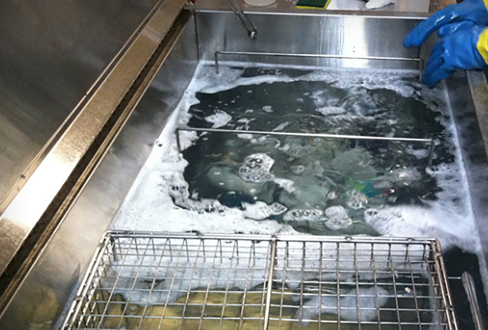 5 Reasons to Use an Ultrasonic Cleaner