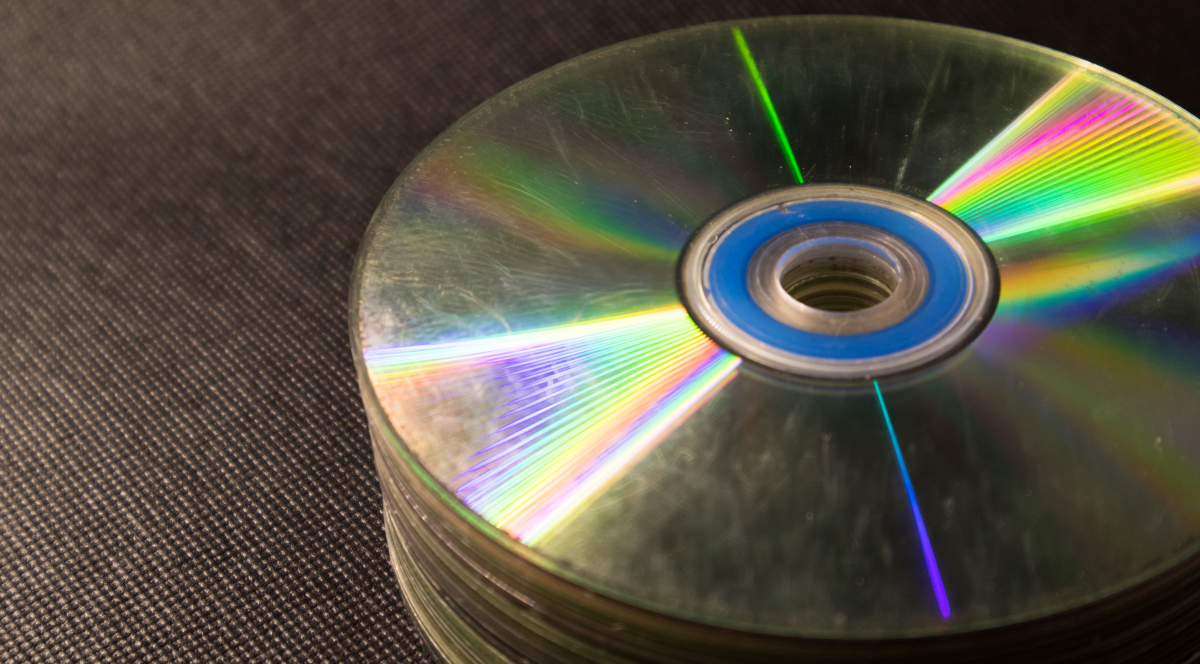 Cleaning CDs and DVDs